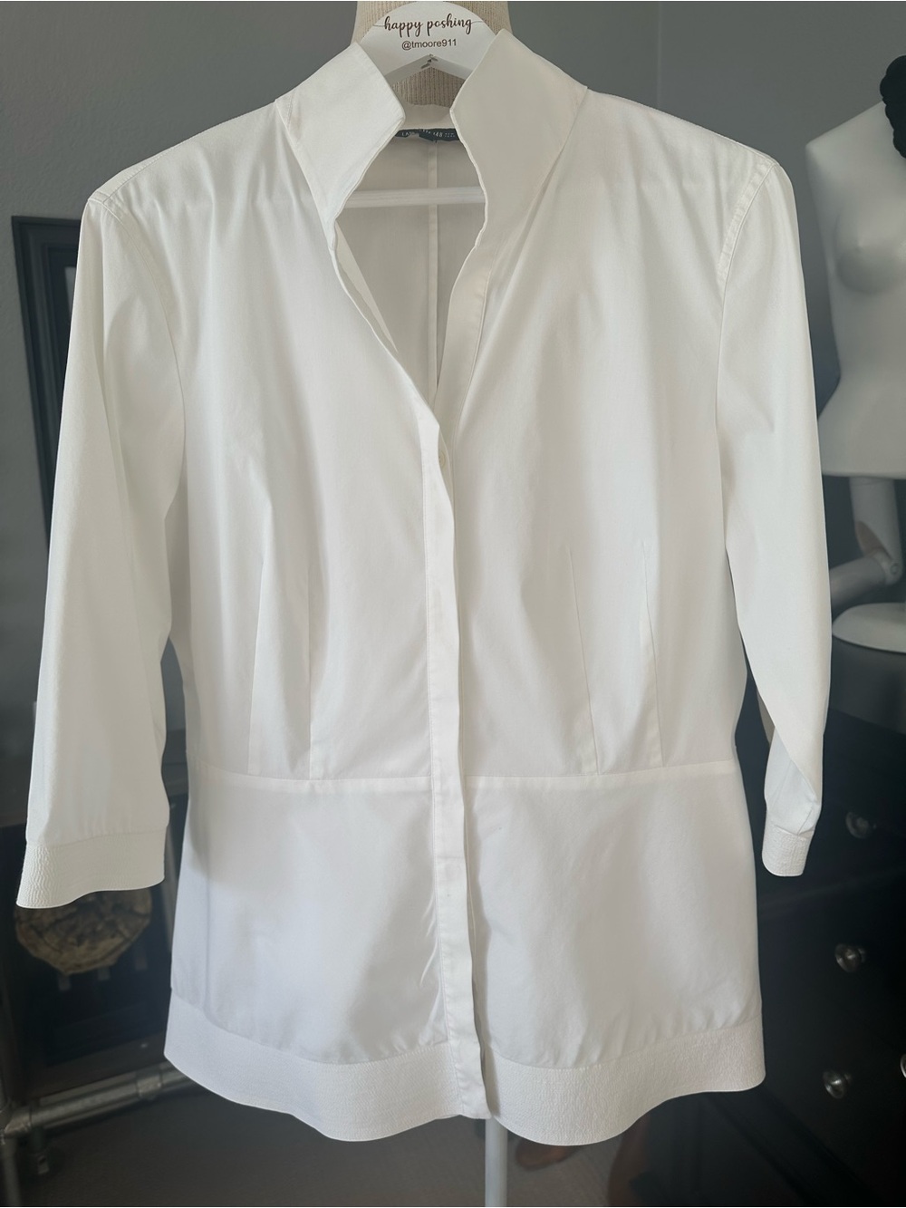 Lafayette 148 New York White Button-Front Dress Shirt, size 14